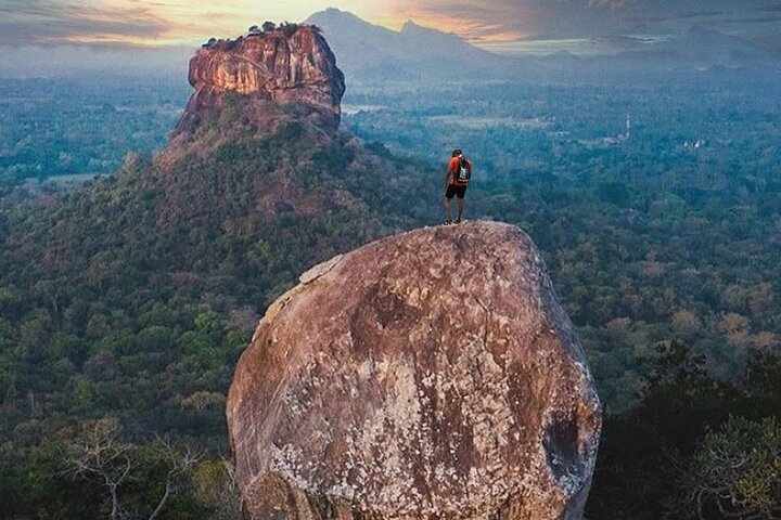 pidurangala rock sunrise 2